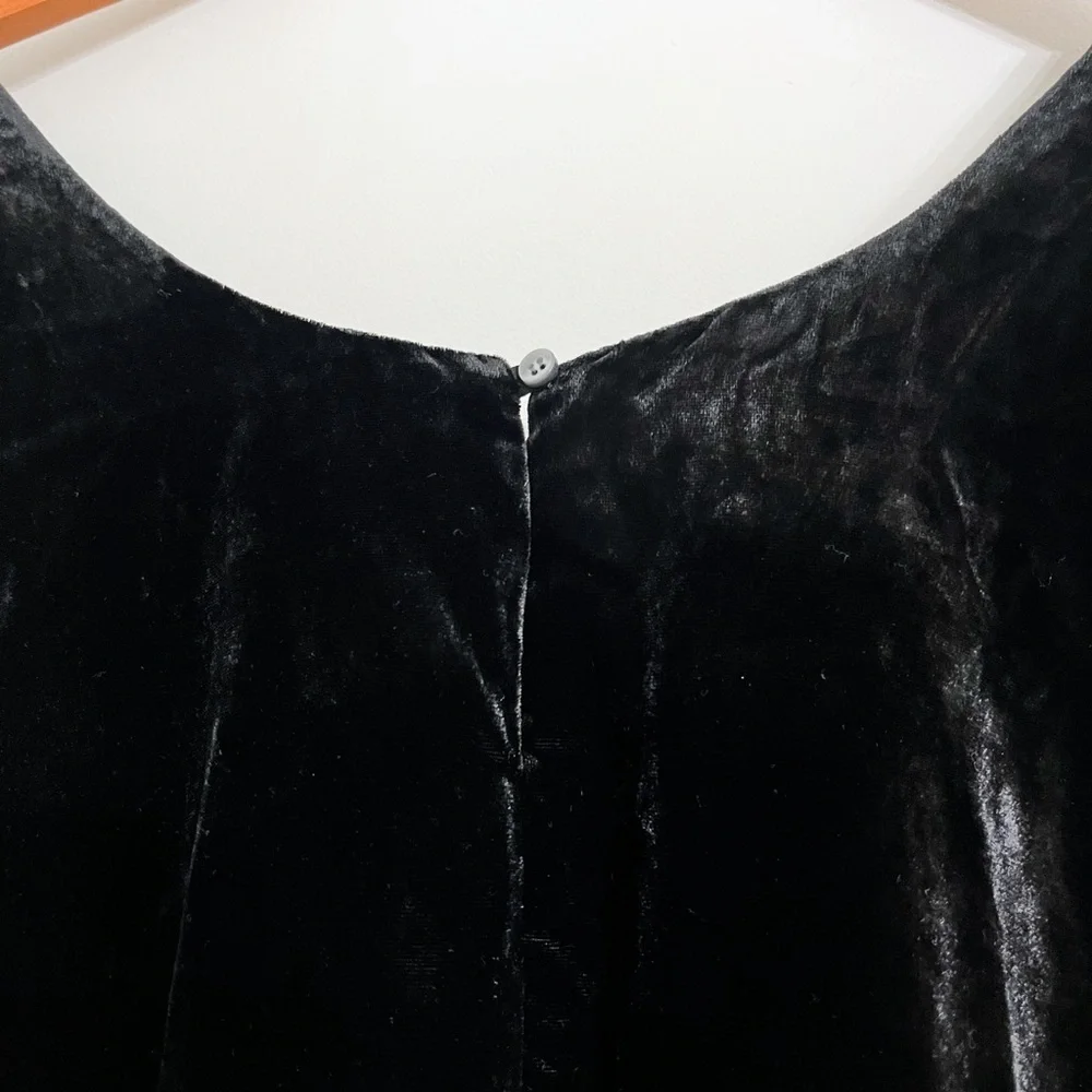 J.Crew Women’s Velvet Black Tank Top Size 10 Fully Lined‎